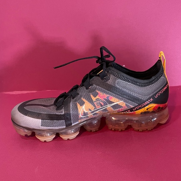 Womens Nike Air VaporMax Running shoes - Black/Grey/Orange/Yellow Floral design - Picture 4 of 7